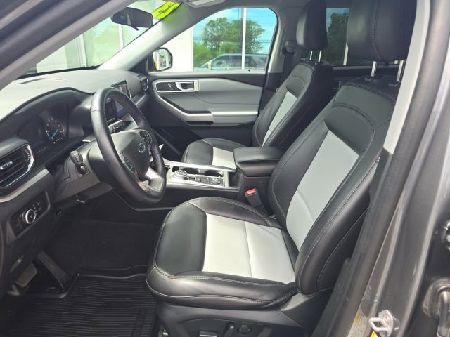 Certified 2023 Ford Explorer XLT w/ Equipment Group 202A AWD/4WD image 12