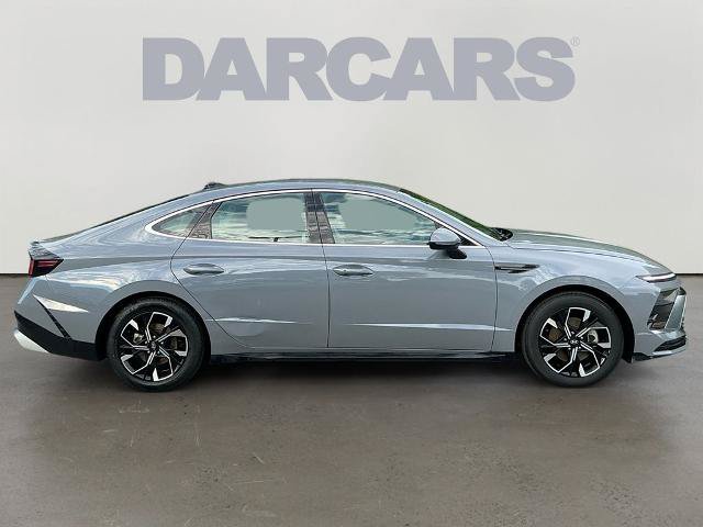 Used 2025 Hyundai Sonata SEL FWD image 8