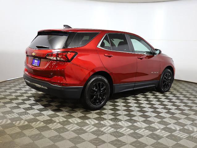 Used 2023 Chevrolet Equinox LT image 4