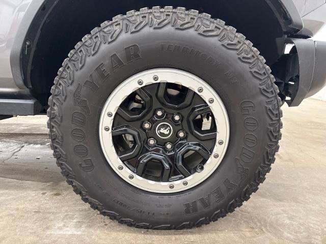 Certified 2022 Ford Bronco Black Diamond w/ Sasquatch Package AWD/4WD image 10