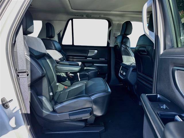 Certified 2025 Ford Expedition Max Platinum AWD/4WD image 32