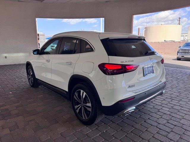 Used 2025 Mercedes-Benz GLA 250 image 3