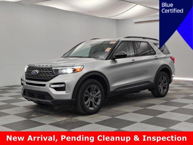 Certified 2024 Ford Explorer XLT w/ Equipment Group 202A