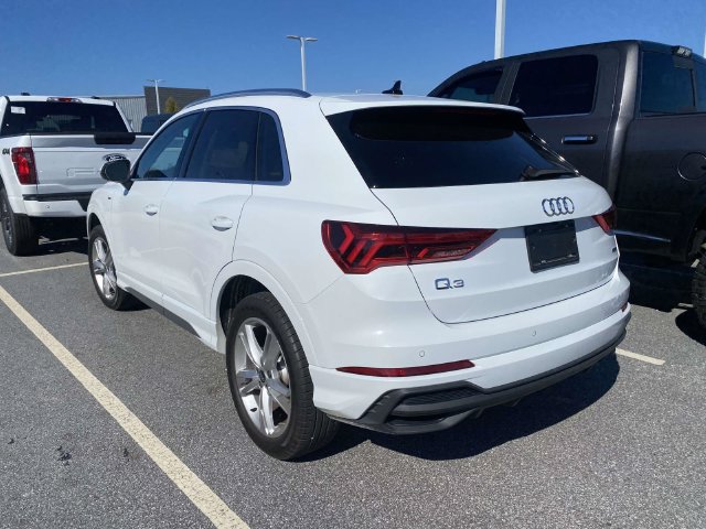 Used 2023 Audi Q3 2.0T Premium Plus w/ Premium Plus Package AWD/4WD image 5