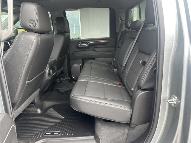 Used 2024 GMC Sierra 2500 Denali w/ Technology Package AWD/4WD image 6