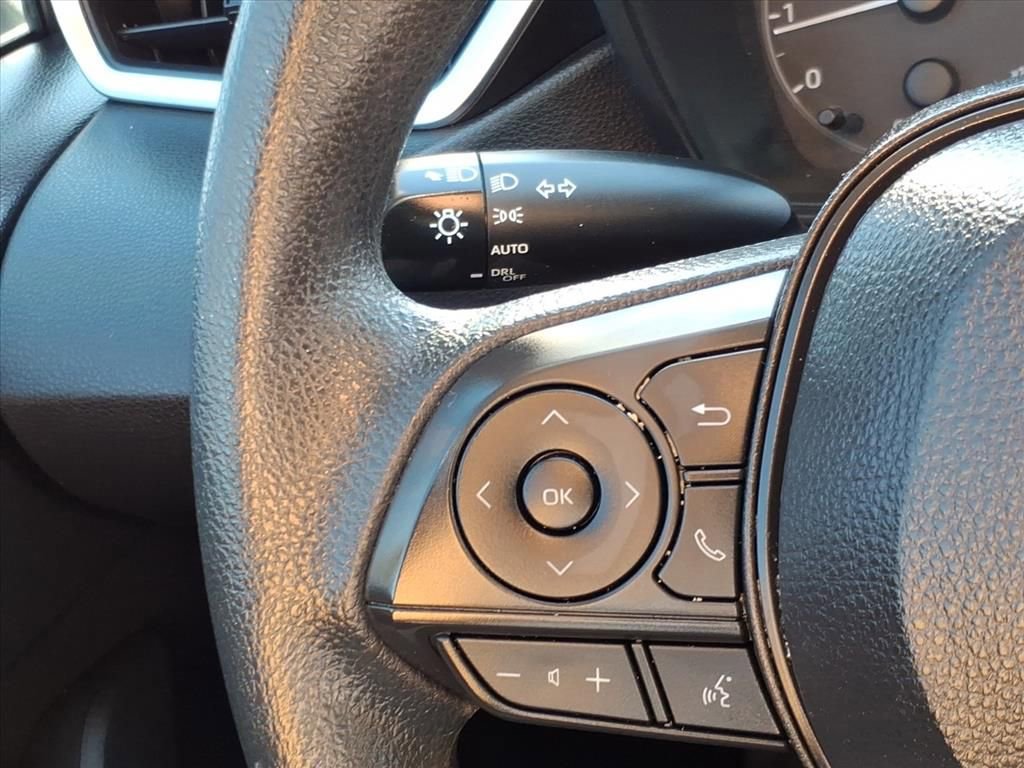 Used 2023 Toyota Corolla LE image 25