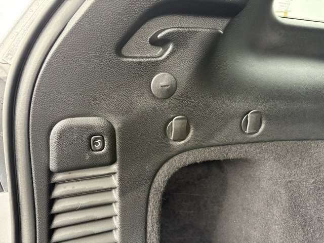 Used 2020 Jeep Grand Cherokee Altitude image 15