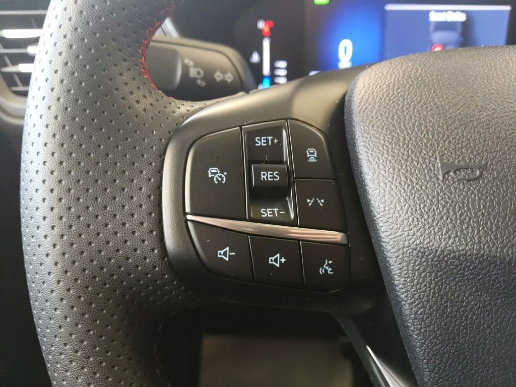 Certified 2023 Ford Escape ST-Line Select w/ Tech Pack #1 AWD/4WD image 13