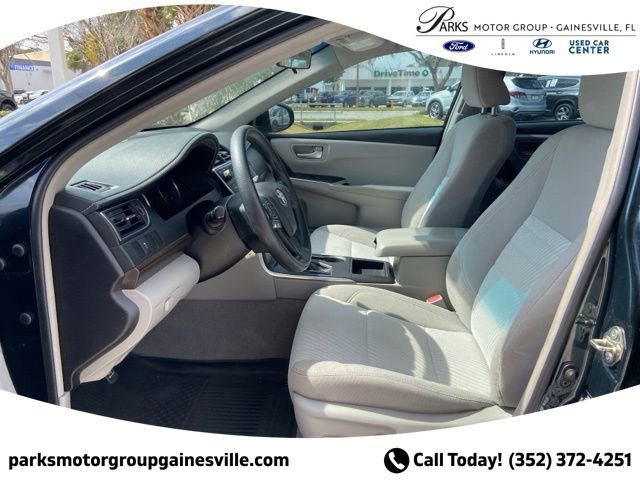 Used 2017 Toyota Camry LE image 10