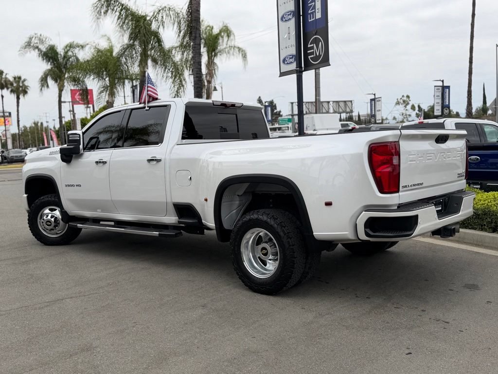 Used 2021 Chevrolet Silverado 3500 High Country w/ Technology Package AWD/4WD image 8