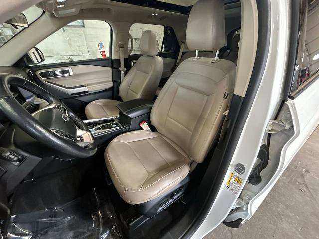 Certified 2023 Ford Explorer XLT w/ Equipment Group 202A AWD/4WD image 11