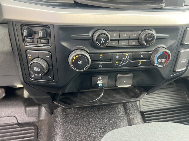 Certified 2023 Ford F350 XLT w/ 360-Degree Camera Package AWD/4WD image 16