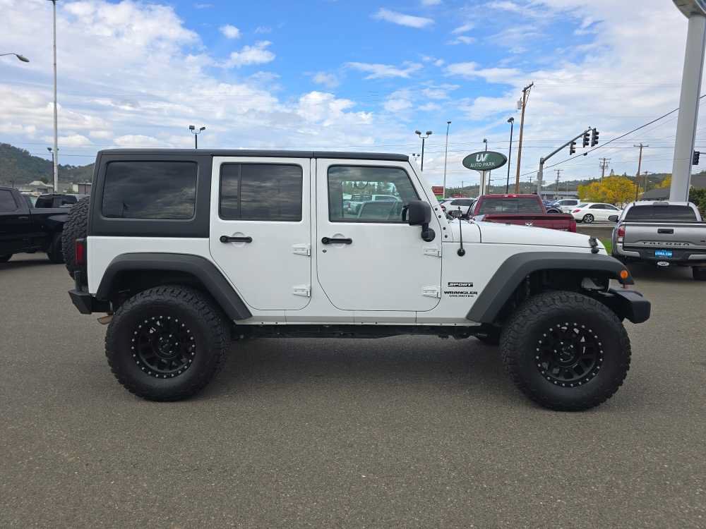 Used 2017 Jeep Wrangler Unlimited Sport w/ Quick Order Package 24S AWD/4WD image 6
