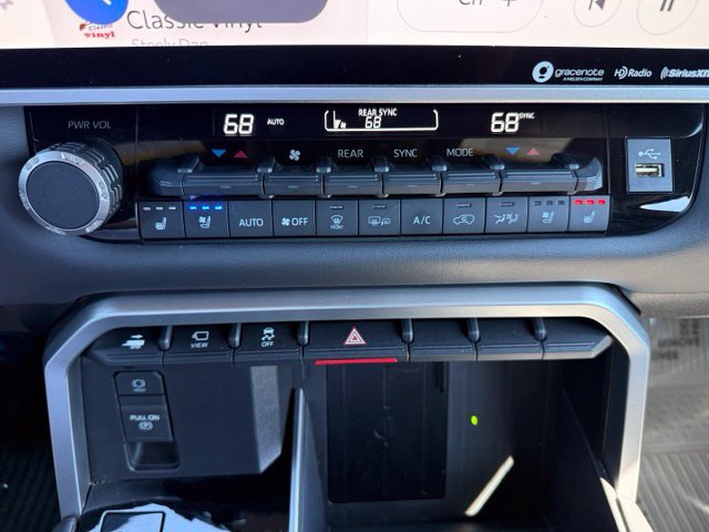 Used 2024 Toyota Sequoia Platinum AWD/4WD image 29