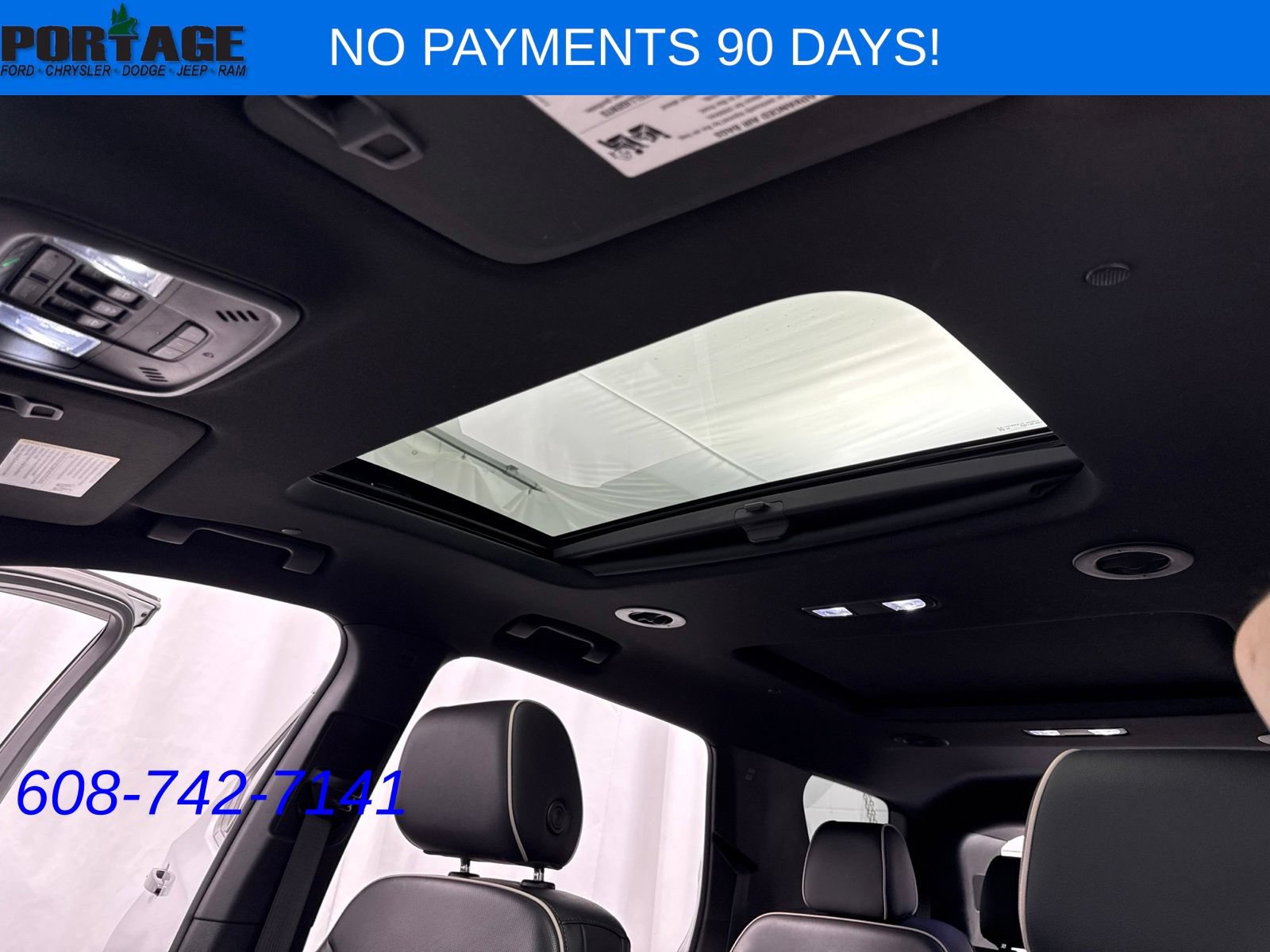 Used 2022 Chevrolet Traverse Premier w/ Redline Edition AWD/4WD image 26