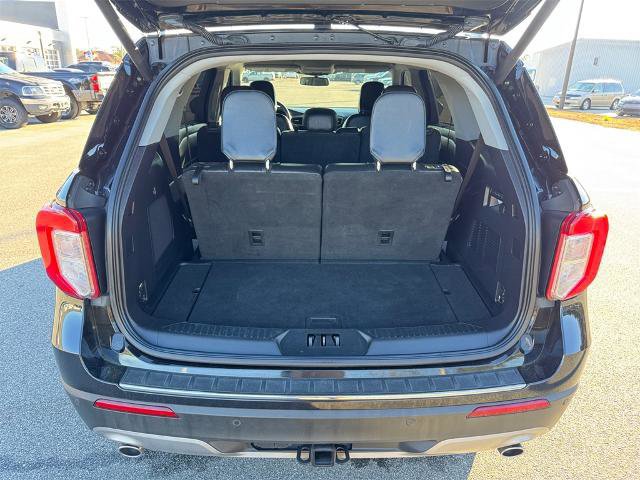 Certified 2022 Ford Explorer Limited w/ Equipment Group 301A image 18