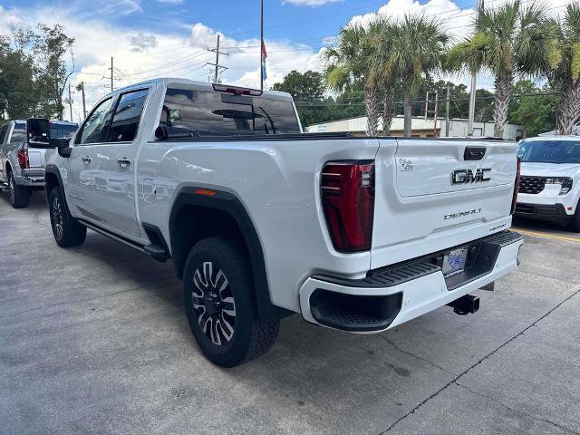 Used 2025 GMC Sierra 3500 Denali Ultimate AWD/4WD image 4