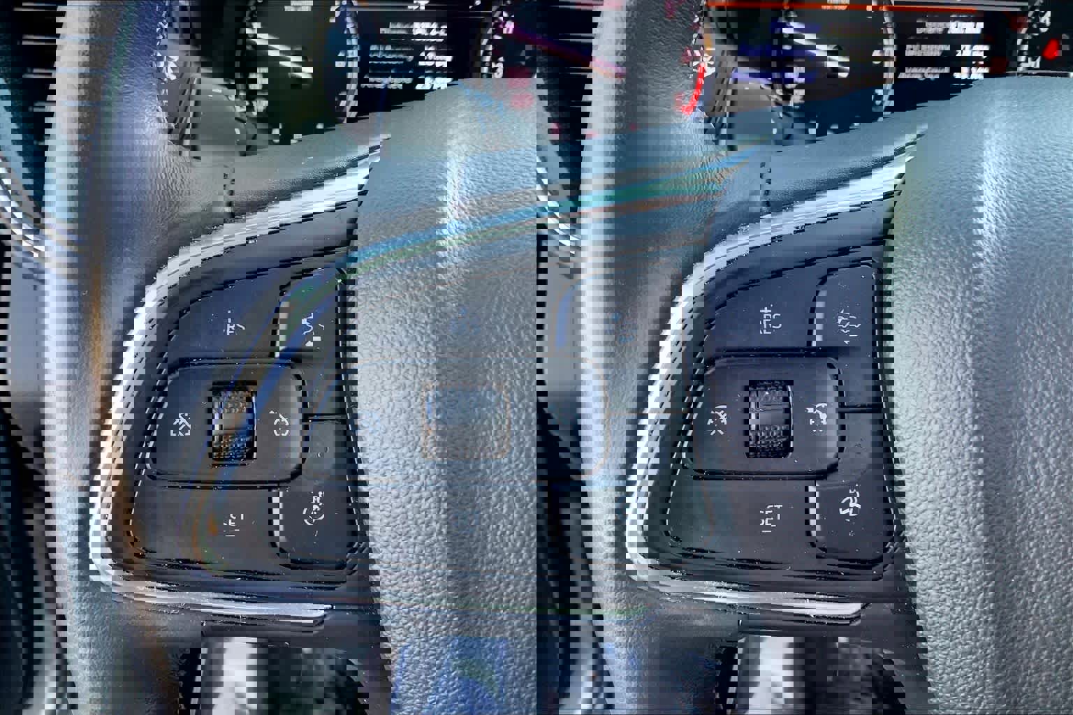 Used 2023 Buick Envision Essence w/ Technology Package I image 23