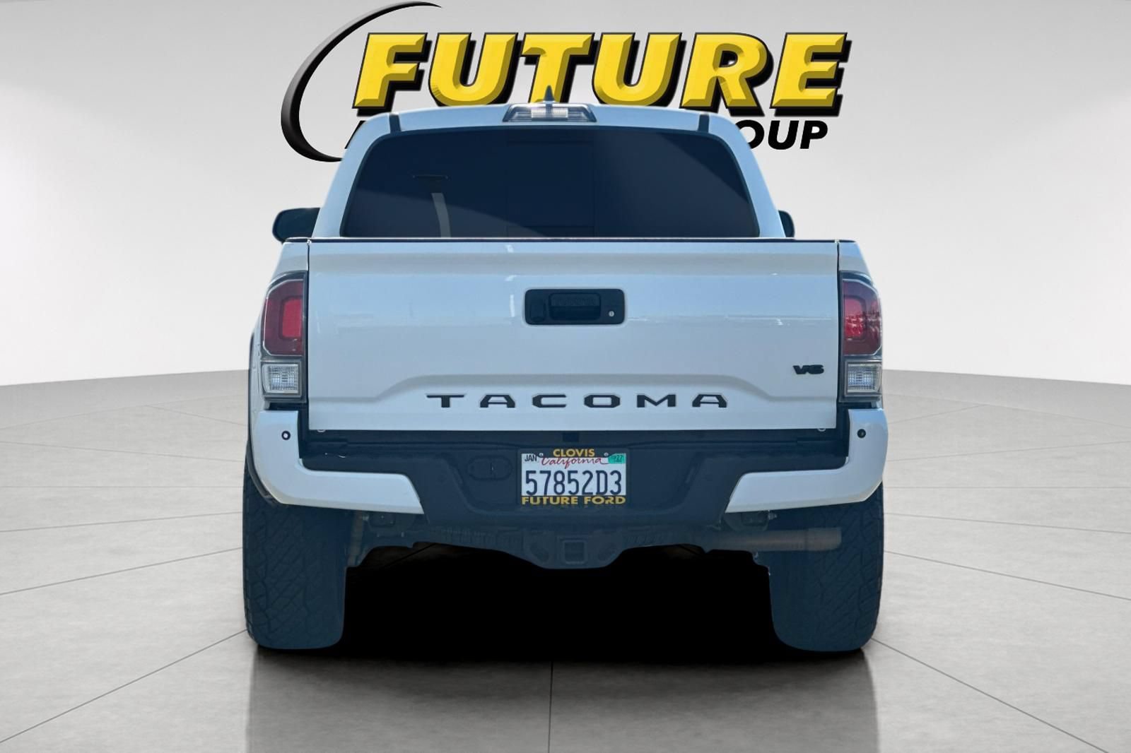 Used 2021 Toyota Tacoma TRD Off-Road w/ TRD Premium Off Road Package AWD/4WD image 4