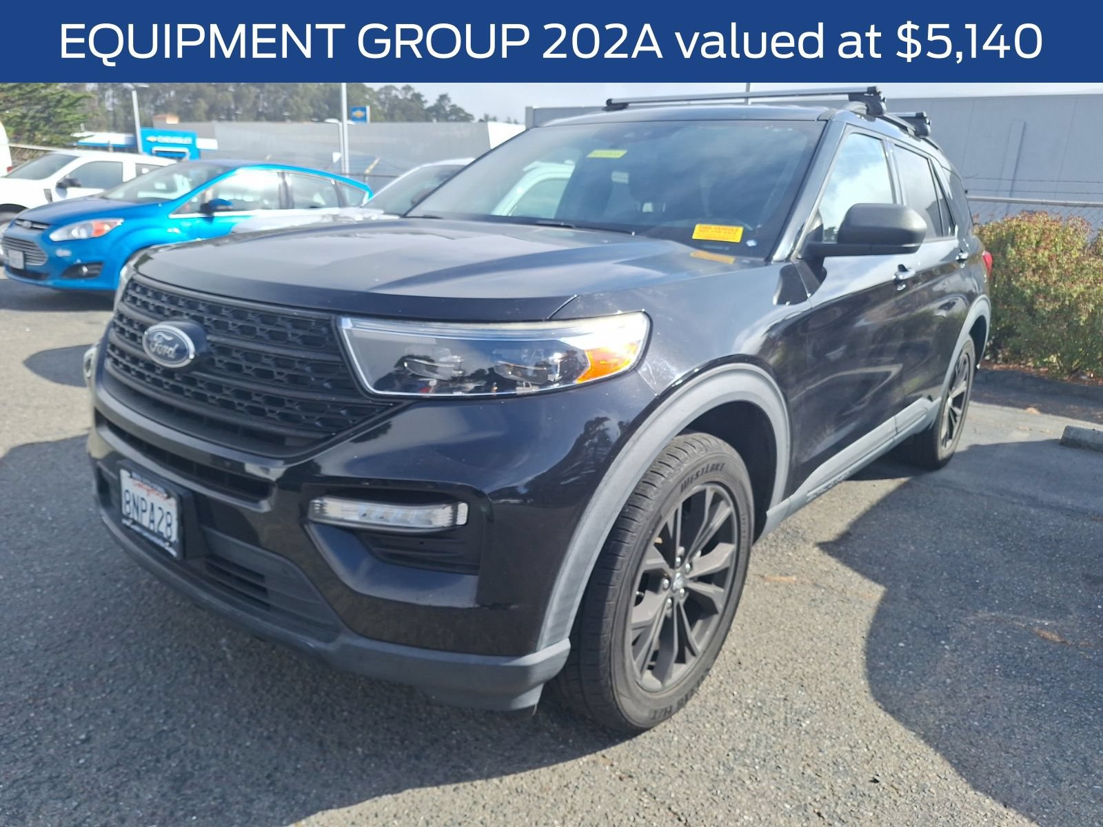 Certified 2020 Ford Explorer XLT w/ Equipment Group 202A AWD/4WD image 4