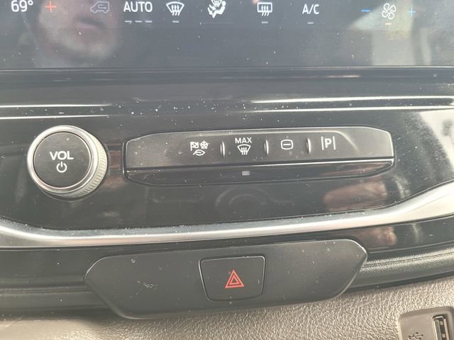 Certified 2024 Ford Transit 350 XLT image 23