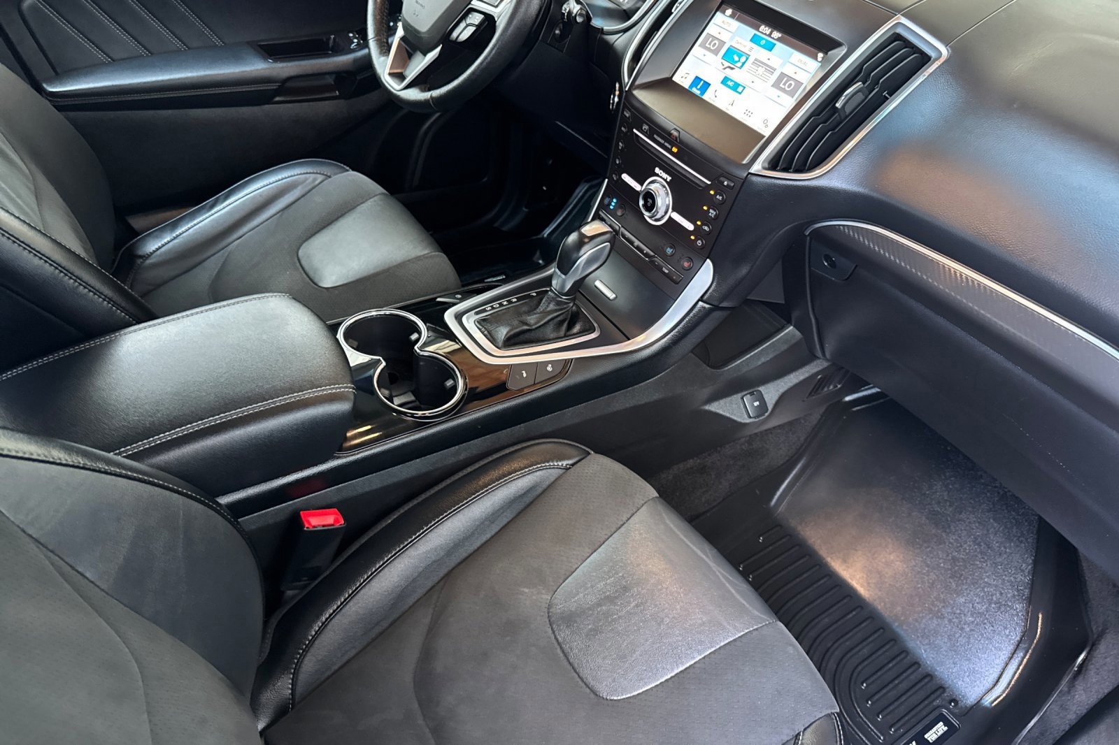 Certified 2018 Ford Edge Sport w/ Equipment Group 401A image 17