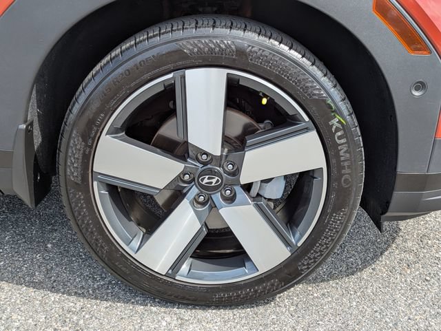 Used 2024 Hyundai Santa Fe Limited FWD image 11
