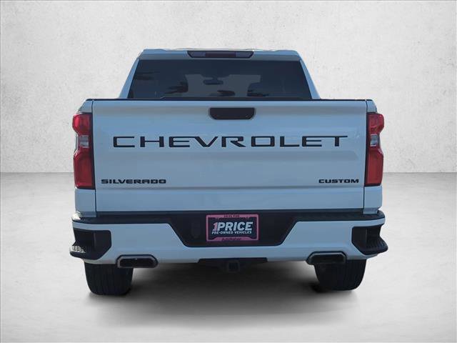 Used 2020 Chevrolet Silverado 1500 Custom w/ Custom Value Package image 4