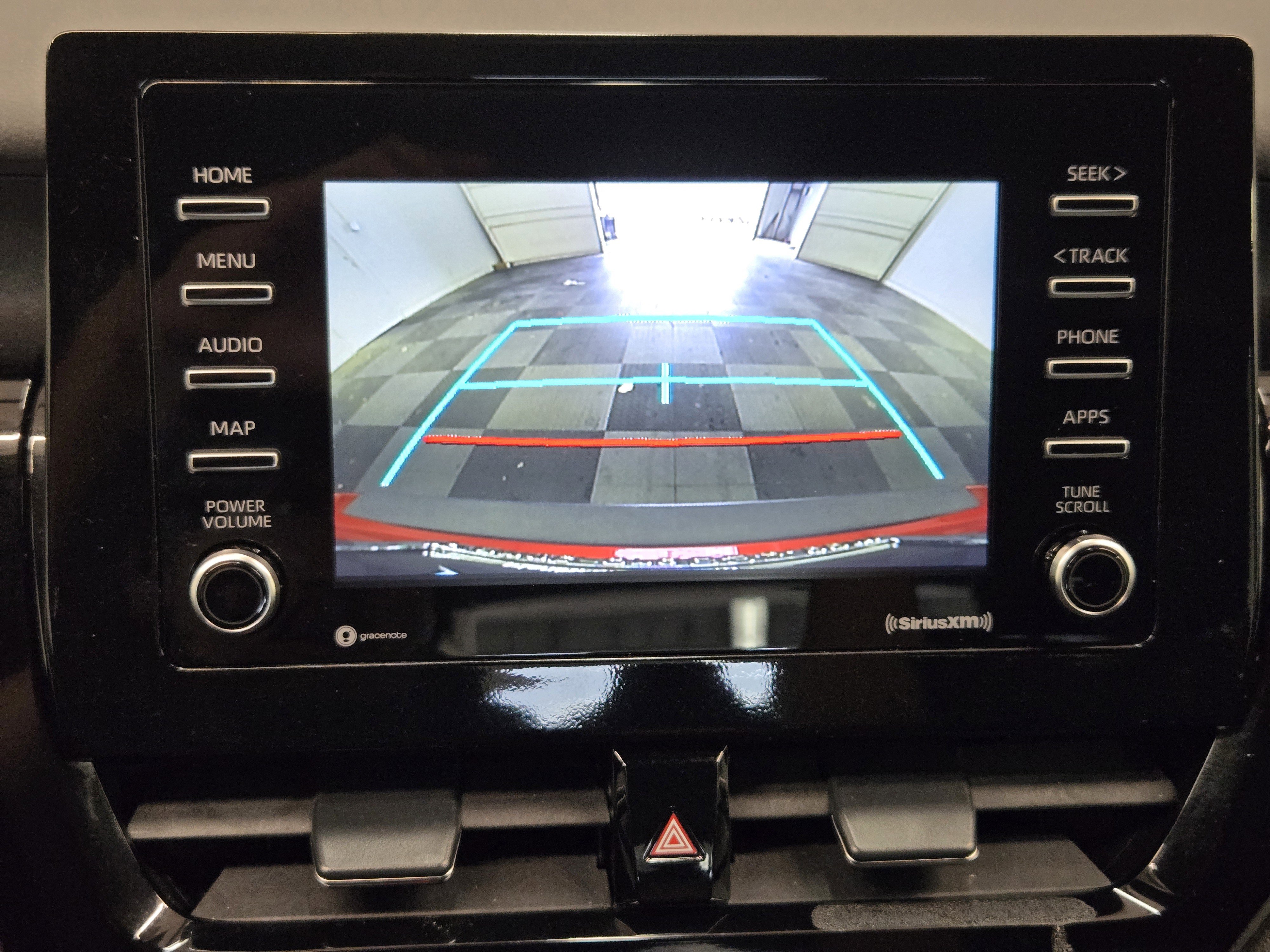 Used 2022 Toyota Camry SE image 19