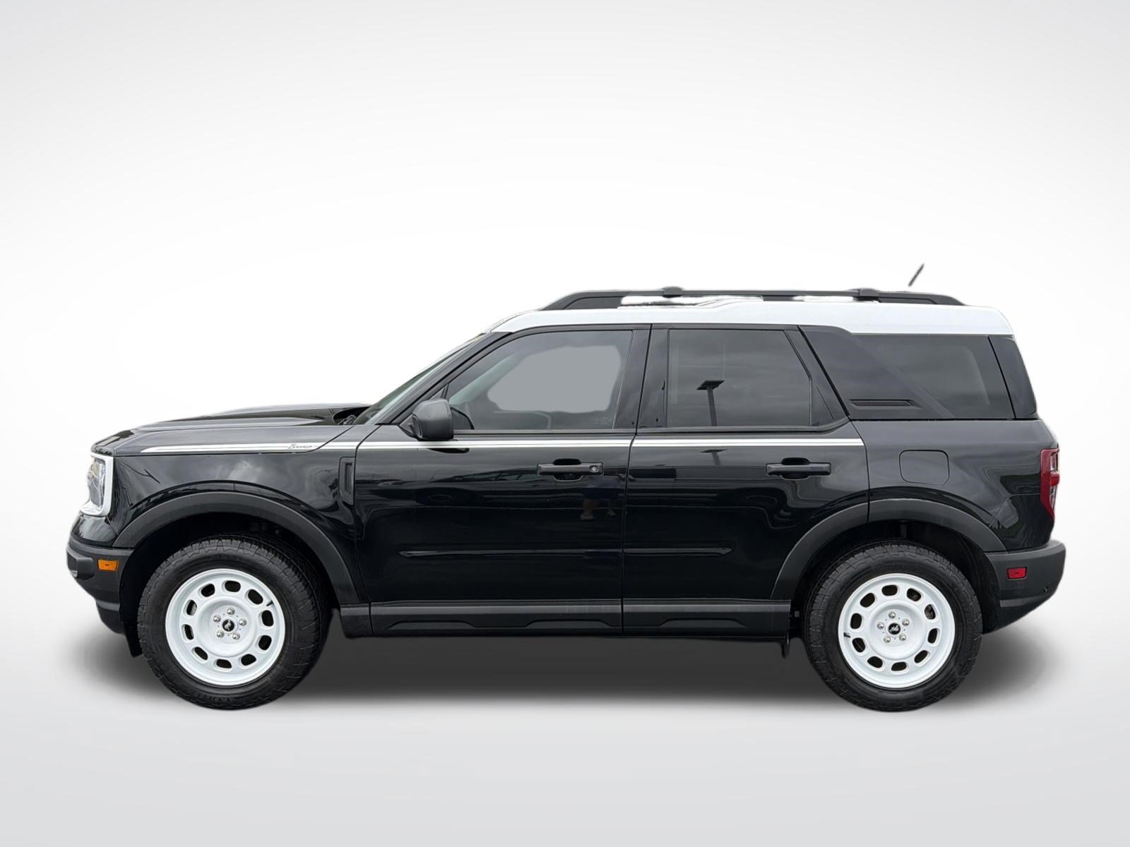 Certified 2024 Ford Bronco Sport Heritage w/ Heritage Convenience Package AWD/4WD image 18