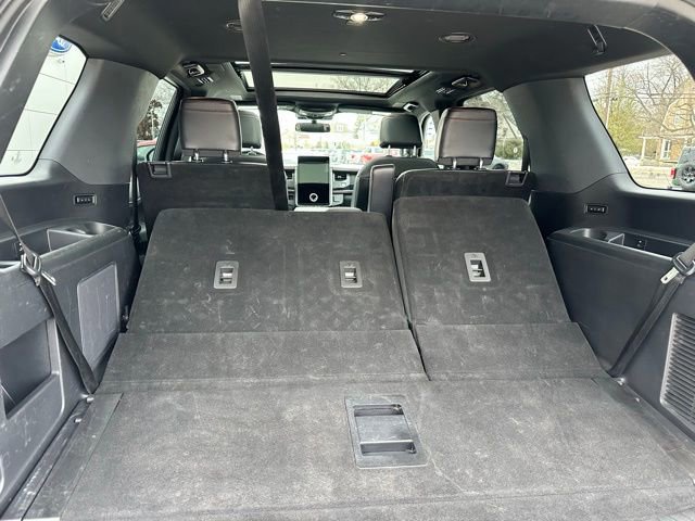 Certified 2022 Ford Expedition Limited image 32