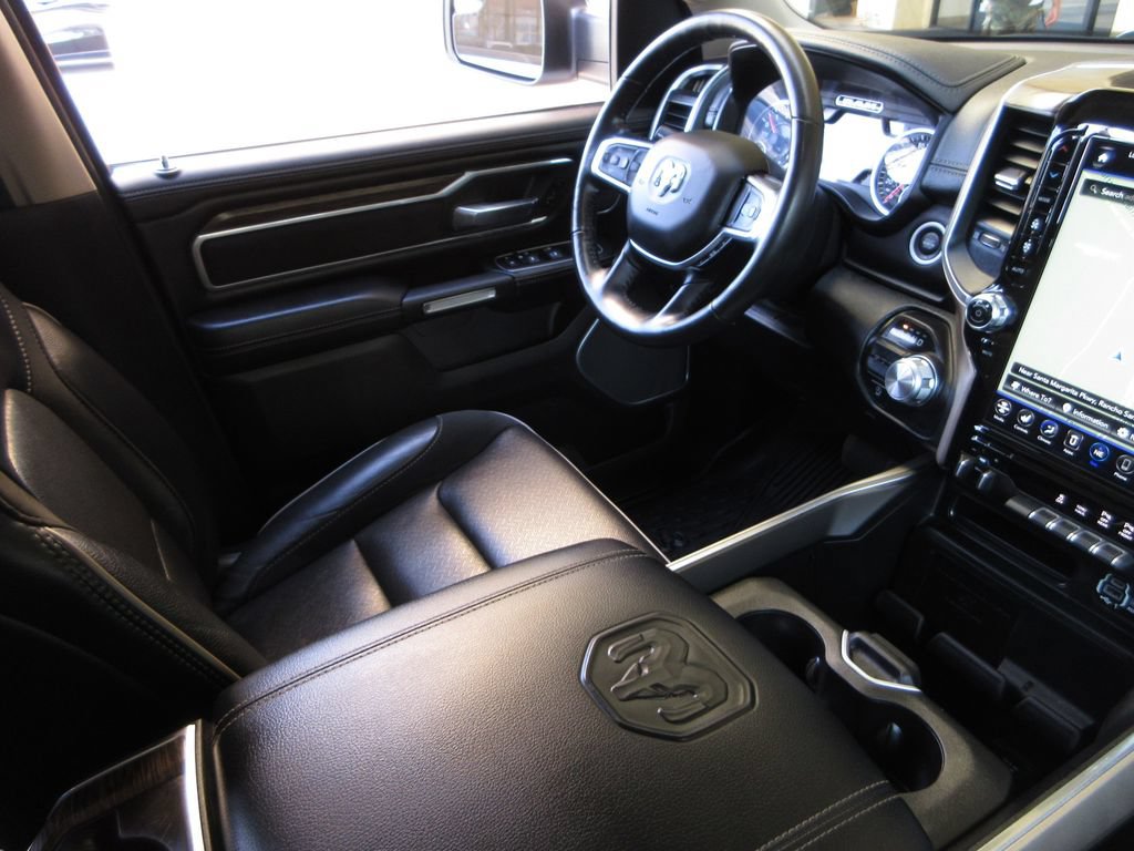 Used 2020 RAM 1500 Laramie RWD image 22