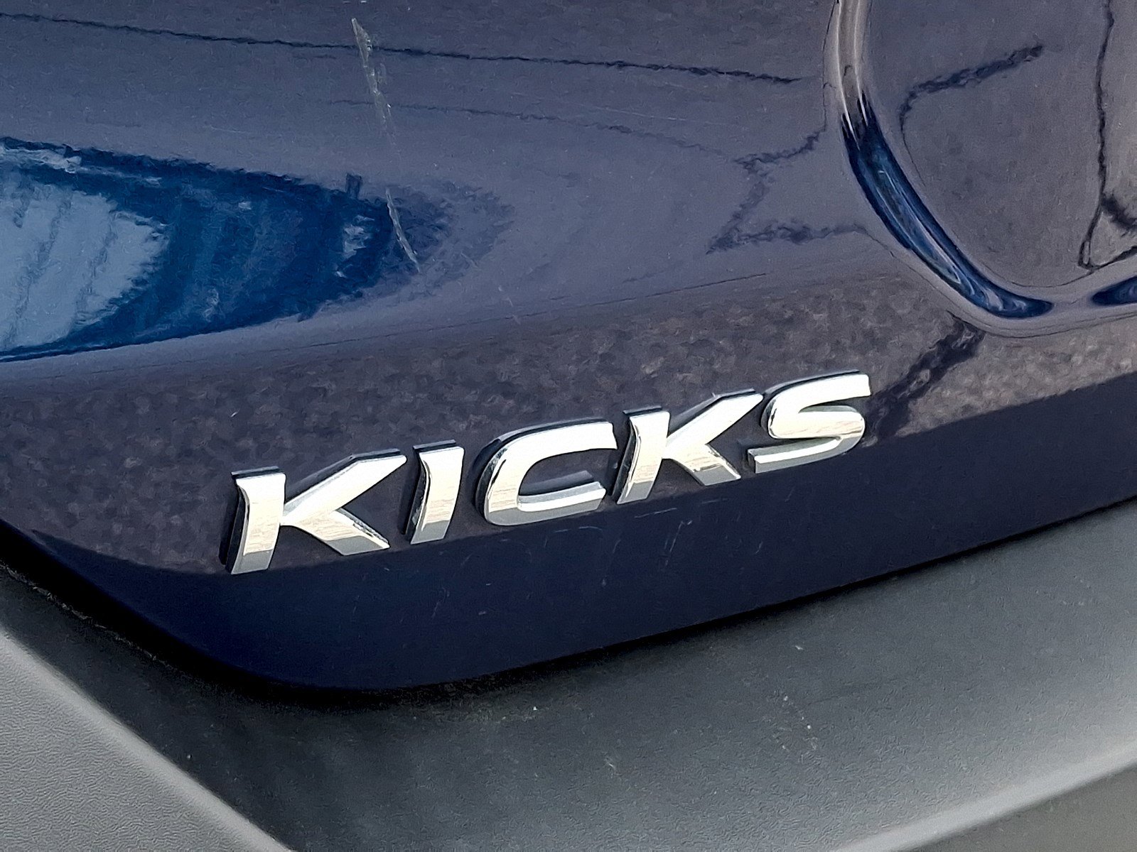 Used 2019 Nissan Kicks SV FWD image 30
