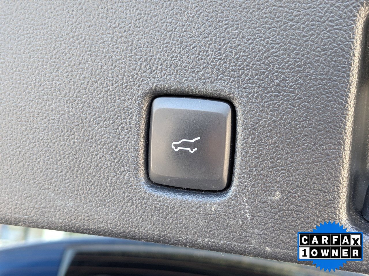 Certified 2022 Ford Escape Titanium w/ Titanium Elite Package image 15