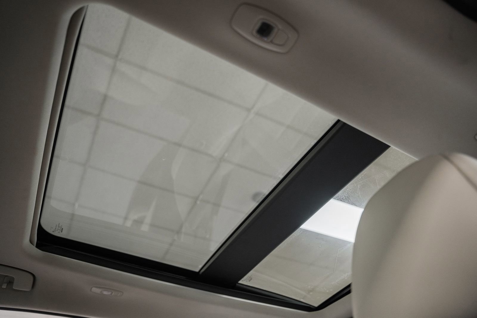 Used 2023 Nissan Rogue SL image 35