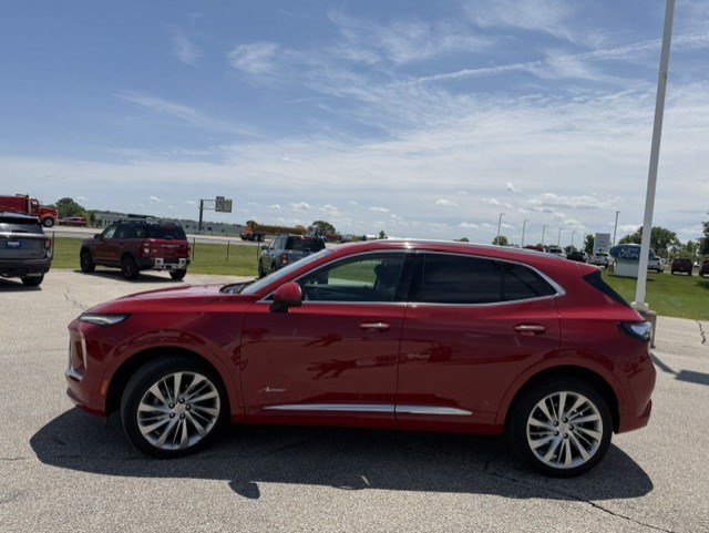 Used 2025 Buick Envision Avenir AWD/4WD image 6