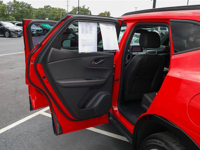 Used 2019 Chevrolet Blazer RS FWD image 23