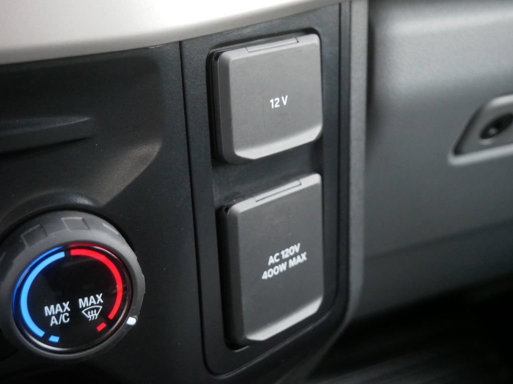 Certified 2024 Ford F350 XLT AWD/4WD image 23