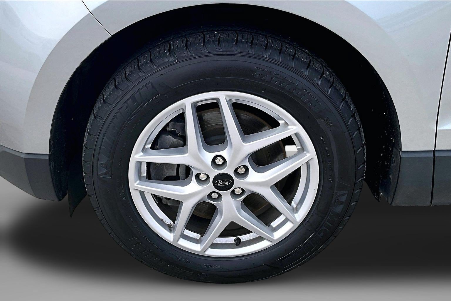 Certified 2024 Ford Edge SEL AWD/4WD image 9