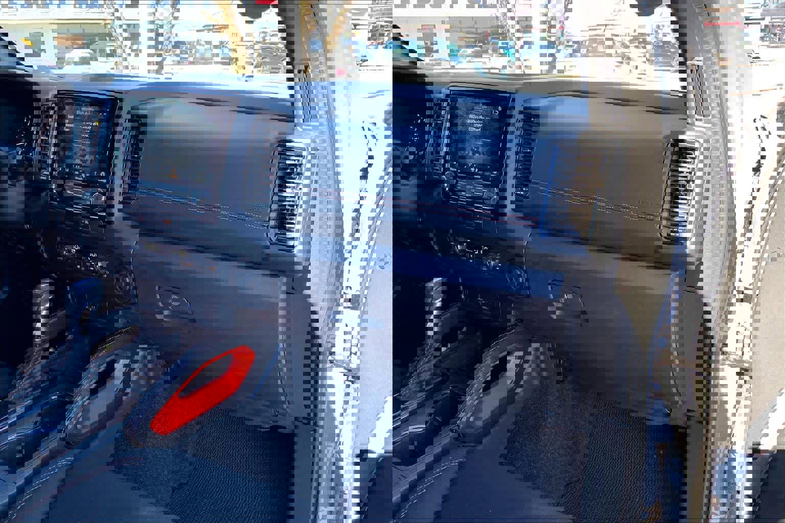 Used 2023 Nissan Frontier Pro-X w/ Tow Package image 18