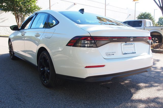 Used 2025 Honda Accord SE image 5