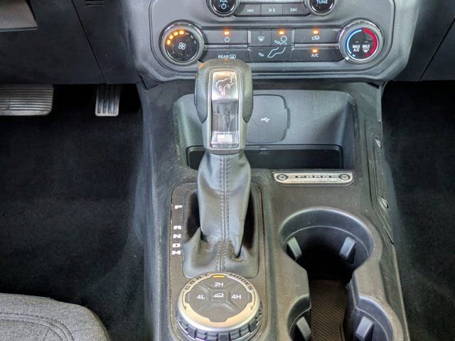 Certified 2022 Ford Bronco Base image 16