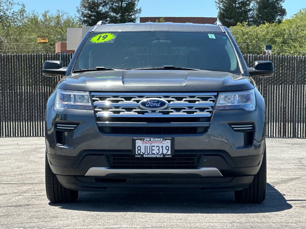 Certified 2019 Ford Explorer XLT w/ Class III Trailer Tow Package AWD/4WD image 8