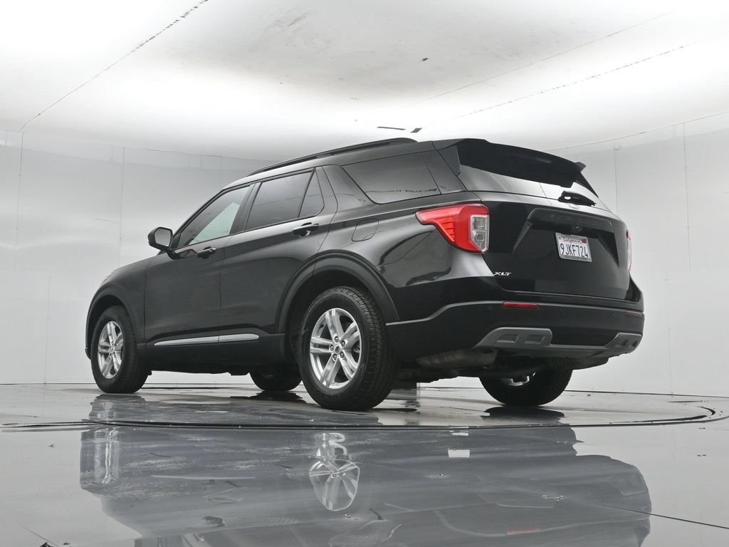 Certified 2023 Ford Explorer XLT w/ Equipment Group 202A RWD image 50