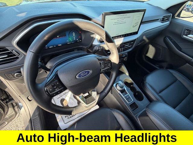 Certified 2025 Ford Escape Platinum AWD/4WD image 12