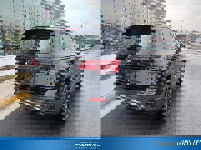 Used 2023 Volkswagen Taos S image 5