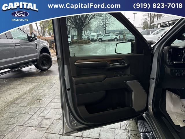 Used 2024 Chevrolet Silverado 1500 High Country w/ High Country Premium Package image 19