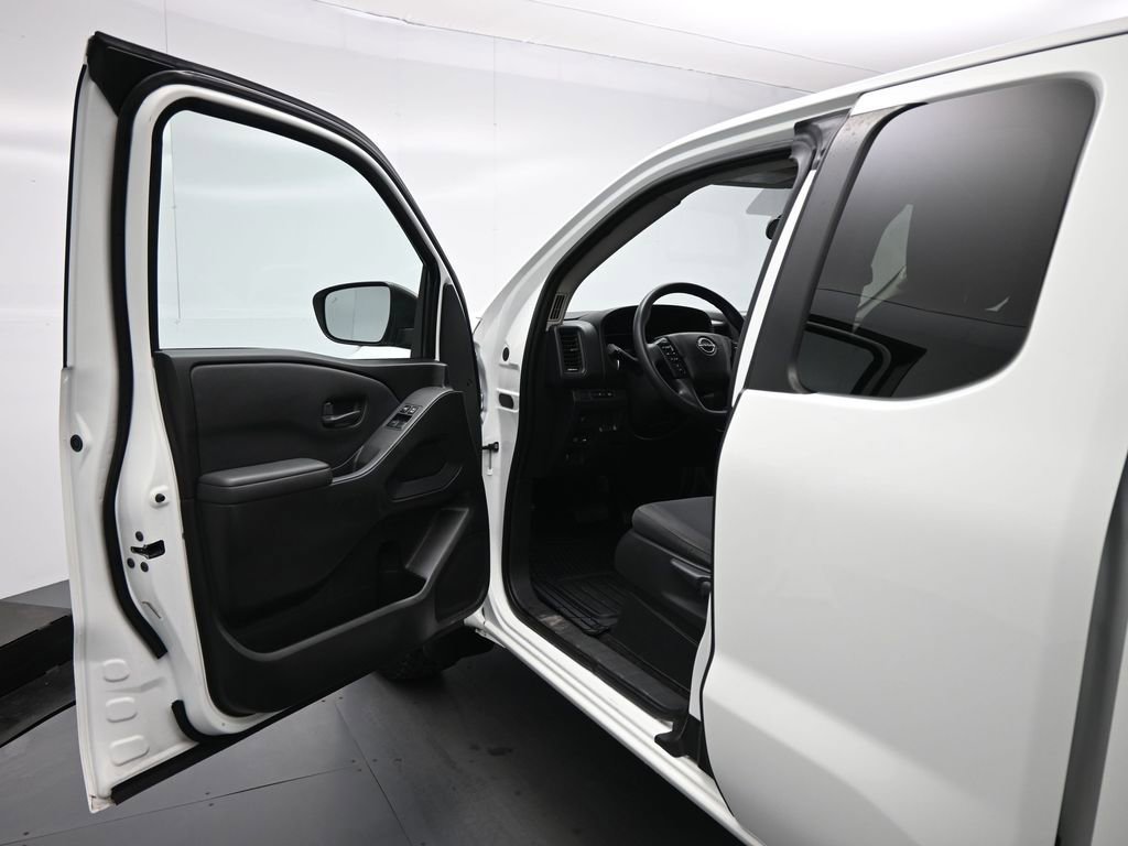 Used 2022 Nissan Frontier S w/ Technology Package image 9