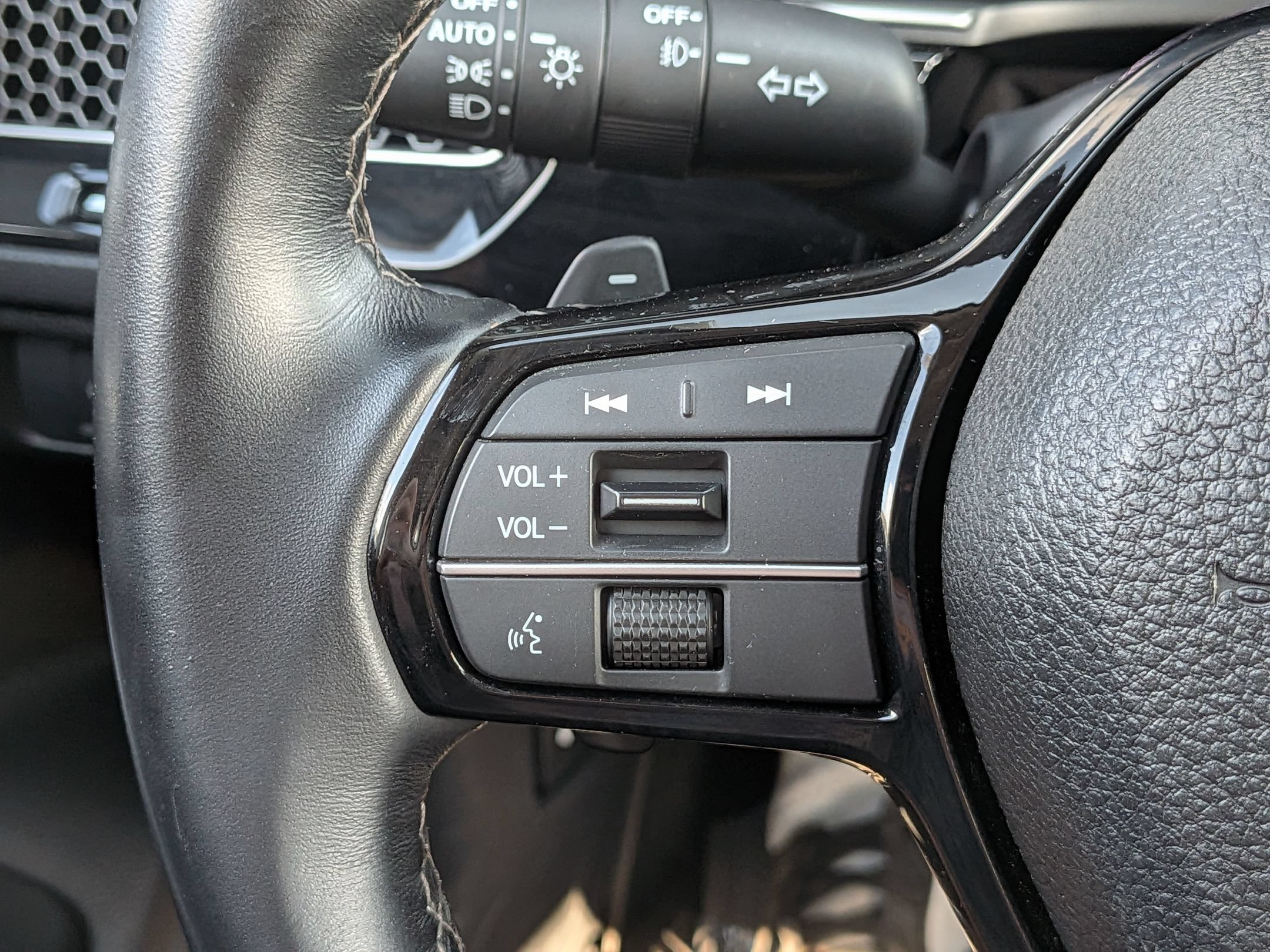Used 2022 Honda Civic Touring image 18