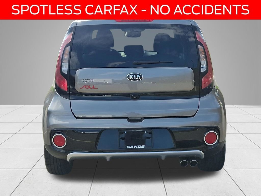 Used 2018 Kia Soul ! image 3